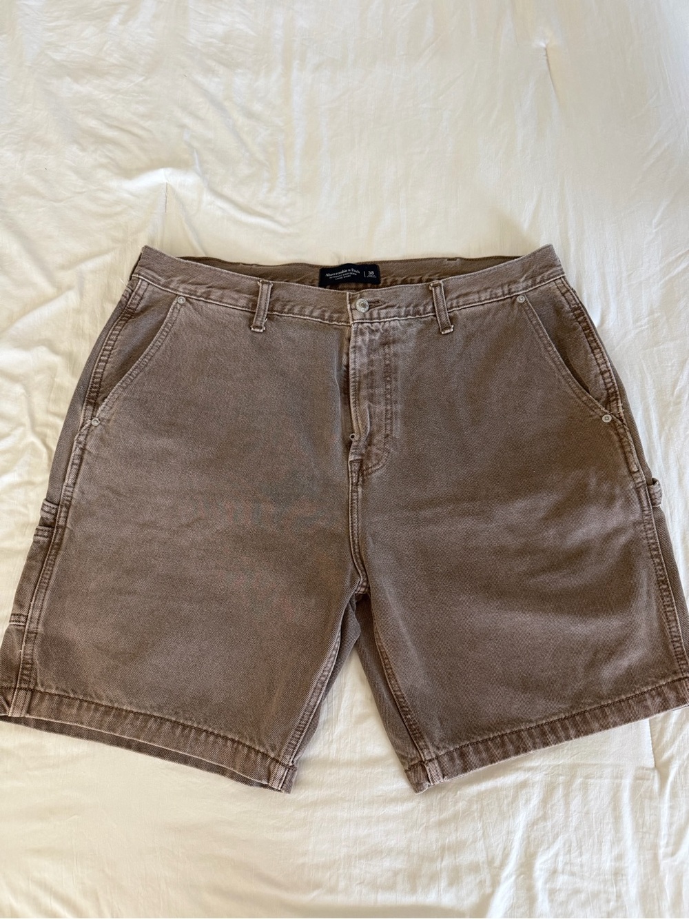Brown Abercrombie utility carpenter shorts